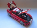 1:18 - Auto Art - Dodge - Viper SRT/10 - 2006 - Red/White Stripes - Calle - 0